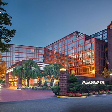 Laguardia Plaza Hotel New York City Exterior photo