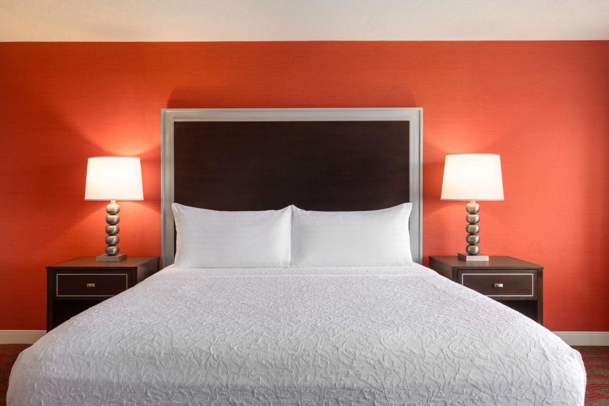 Laguardia Plaza Hotel New York City Exterior photo
