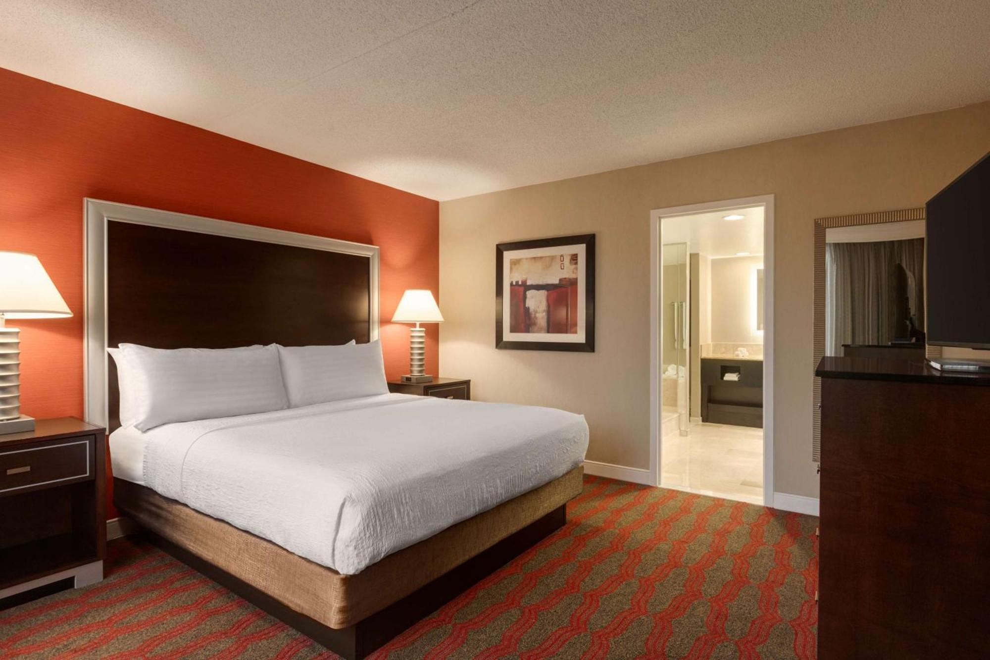 Laguardia Plaza Hotel New York City Exterior photo
